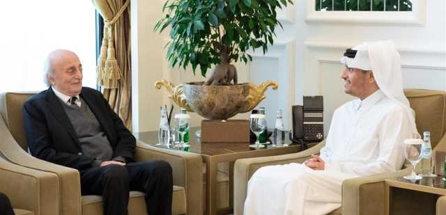 جنبلاط التقى رئيس مجلس الوزراء القطري في الدوحة.. وهذا ما تم بحثه