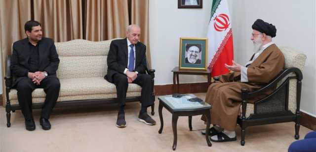 قدّم واجب العزاء.. بري يلتقي خامنئي بحضور رئيس إيران بالوكالة (صورة)