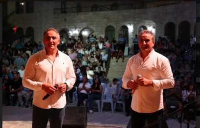 فرقة اللوزين تفتتح حفلات النجوم الأردنيين على مسرح القناطر