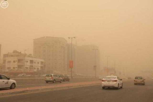 تنبيه عاجل من موجة غبار تضرب 14 محافظة يمنية