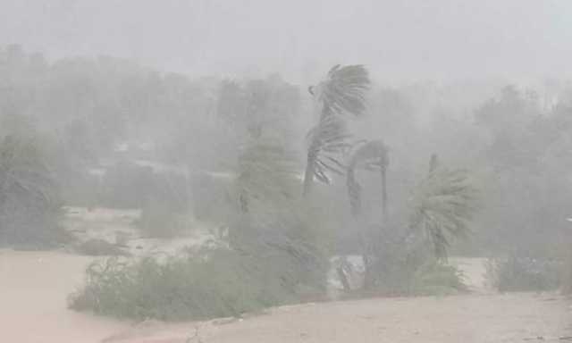 المهرة محافظة منكوبة .. وضع كارثي جراء الإعصار