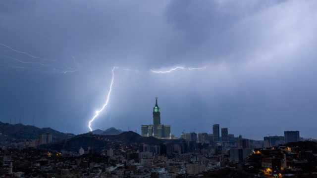 الأرصاد السعودية: عاصفة قوية ستضرب مكة.. والحرارة فى المدينة المنورة 50 درجة