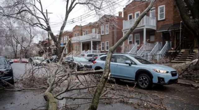 انقطاع الكهرباء عن مئات الآلاف من المنازل بأمريكا بسبب العواصف الشديدة