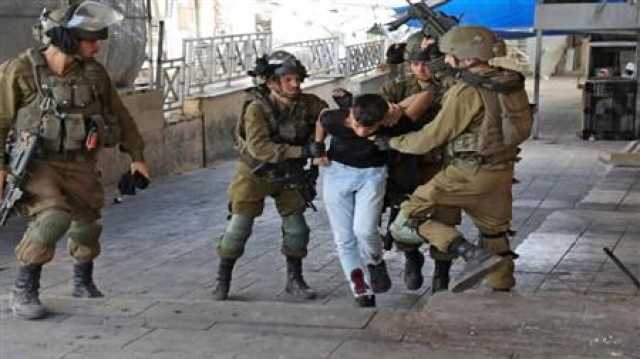 الاحتلال الإسرائيلى يعتقل 30 فلسطينيا من الضفة الغربية