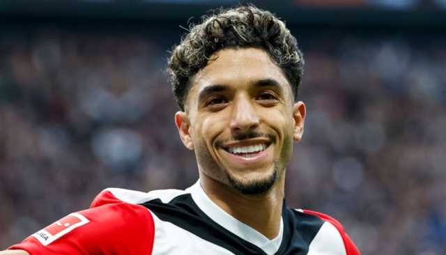 مرموش يحصد جائزة أفضل لاعب في إينتراخت