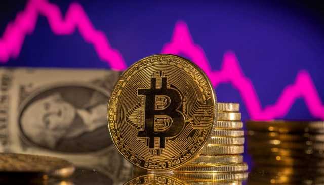 للمرة الأولى.. سعر عملة 'بيتكوين' يتجاوز 82 ألف دولار