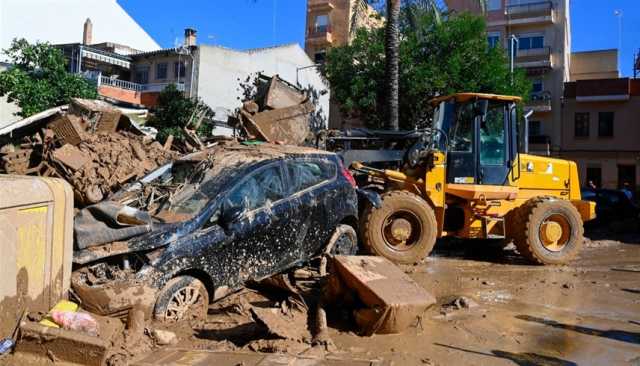 بعد الفيضانات العارمة..إسبانيا تنشر آلاف الجنود في فالنسيا