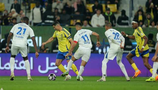 رونالدو يقود النصر للفوز على الفتح