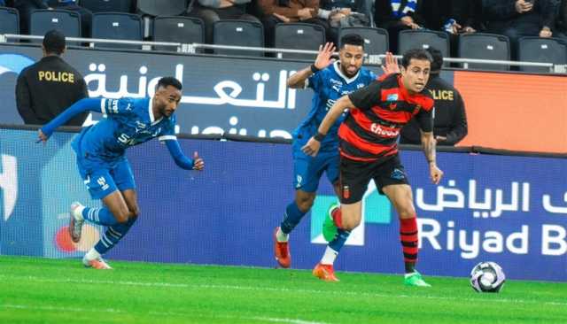 الهلال يواصل التعثر ويمنح الاتحاد فرصة توسيع الفارق