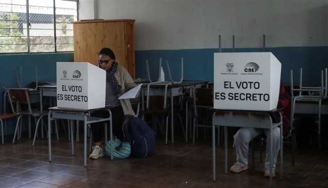 الإكوادور..انطلاق انتخابات رئاسية وتشريعية يخيم عليها اغتيال مرشح