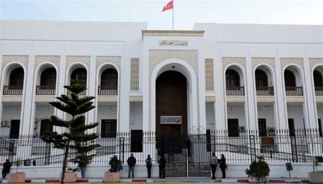 القضاء التونسي يمدد إيقاف 6 من المعارضة