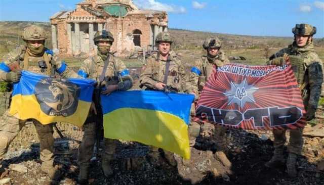 أوكرانيا تستعيد قرية.. وواشنطن: الانتصار النهائي لا يزال بعيداً
