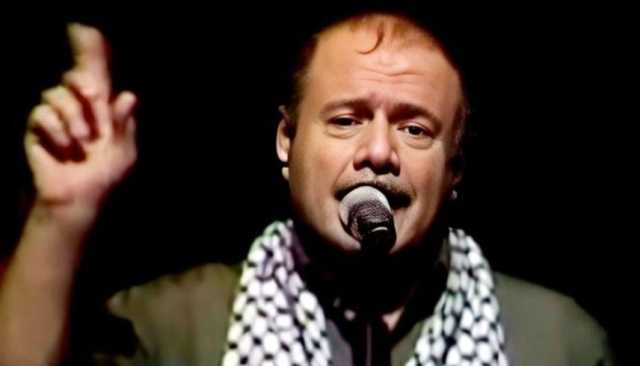نقل 'صوت' فلسطين إلى العالم.. تعرّف على حسين منذر مؤسس فرقة 'العاشقين'