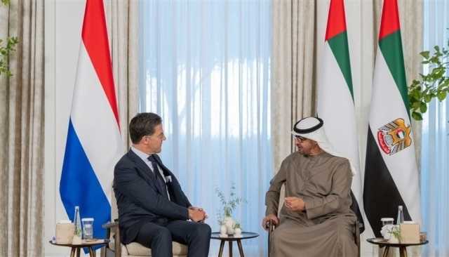 رئيس الدولة ورئيس الوزراء الهولندي يبحثان العلاقات بين البلدين والتطورات الدولية