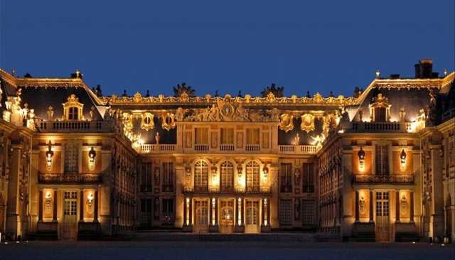 إخلاء قصر فرساي في فرنسا بعد تهديد بوجود قنبلة