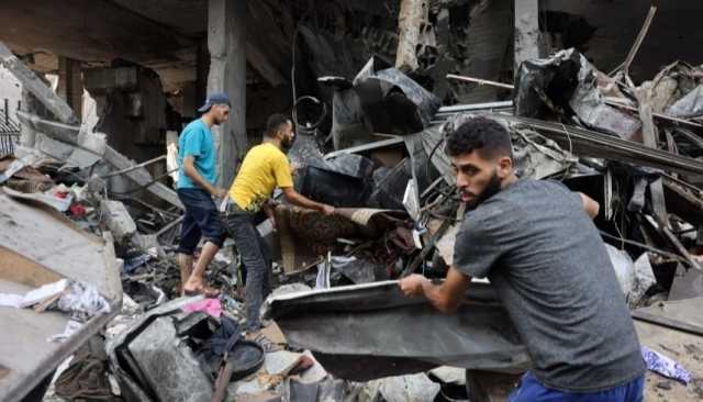 ارتفاع عدد الضحايا الفلسطينيين إلى 7703 جراء هجمات إسرائيل