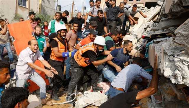 إسرائيل تكثف قصف غزة.. وحصيلة الضحايا تصل إلى 413