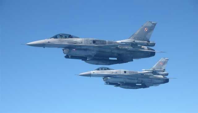 بولندا تعلن عودة الطائرات لقواعدها بعد انخفاض مستوى تهديد الضربات الروسية
