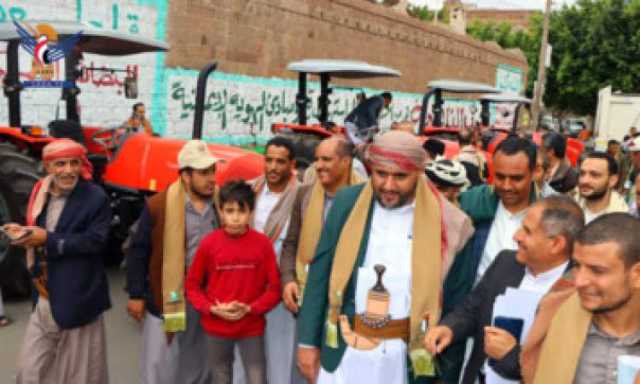 توزيع 196 حراثة وآلة زراعية للجمعيات في محافظة صنعاء