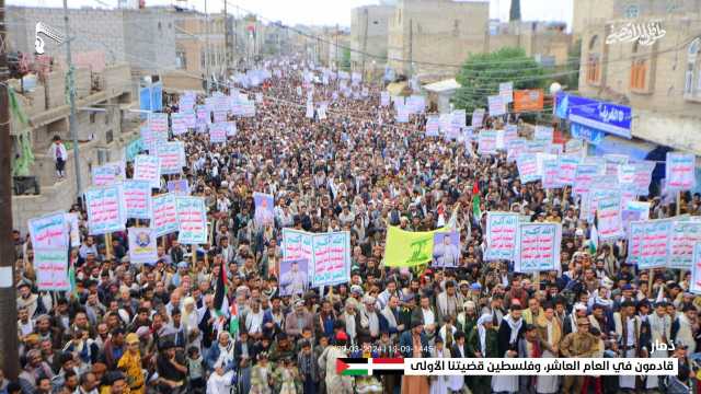 حشود ضخمة في ذمار تضامنا مع فلسطين