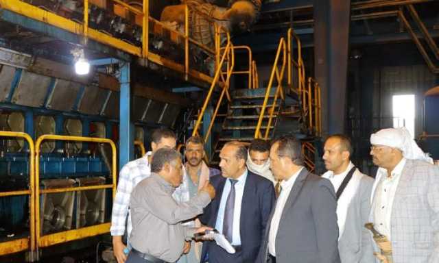 وزير الكهرباء يتفقد سير أعمال الصيانة والتشغيل بمحطة حزيز