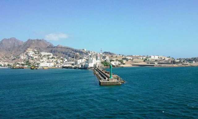 رفض يمني لبيع ميناء عدن للامارات