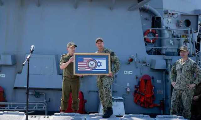 البنتاغون يقر أن عملياته في البحار العربية دفاعا عن إسرائيل