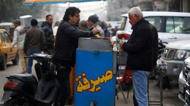 90 بالمئة من المسافرين يلجأون إلى السوق الموازي لتأمين الدولار في العراق