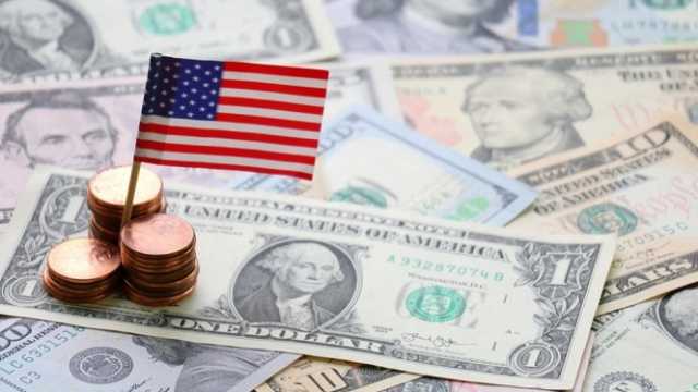 اقتصادي يحذر من نوايا أميركية بشأن التعاملات المالية العراقية