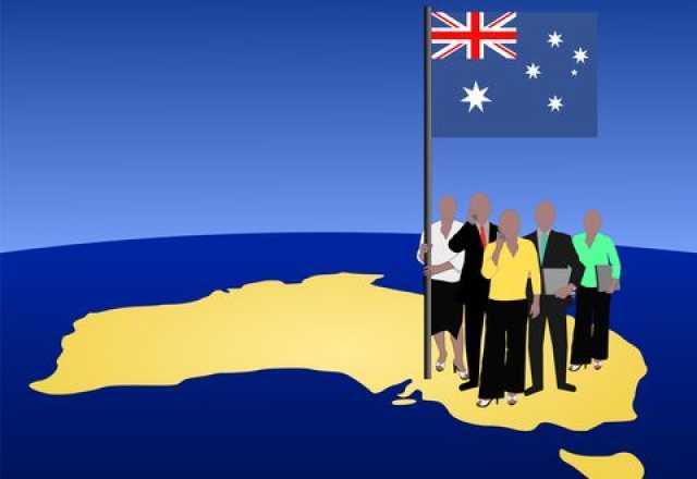 أستراليا تعتزم تقليص عدد المهاجرين الى النصف خلال العامين المقبلين