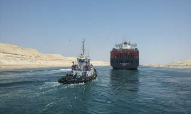 غرق قاطرة مصرية في قناة السويس بعد اصطدامها بناقلة عابرة