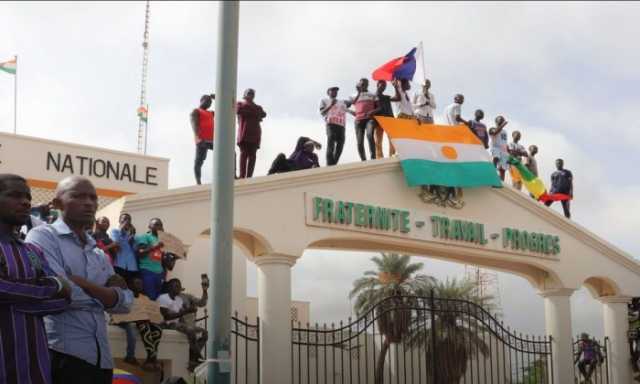 بلينكن يهاتف رئيس النيجر المحتجز مجددا: أمريكا تكرر الدعوة للإفراج عن بازوم