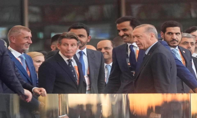 بسلام حار.. الشيخ تميم يلتقي أردوغان في المجر