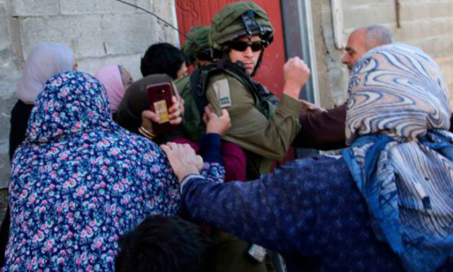 فصائل فلسطينية تتوعد إسرائيل بدفع ثمن تجريد 5 نساء من ملابسهن