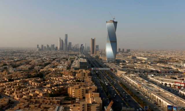 أداء القطاع غير النفطي ينخفض في السعودية والإمارات