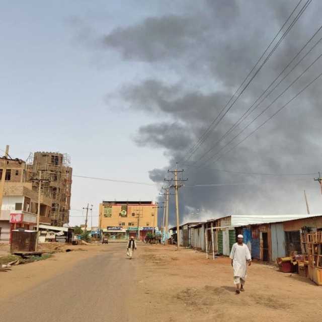 حرب من نوع آخر.. موظفو السودان بلا رواتب منذ 5 أشهر