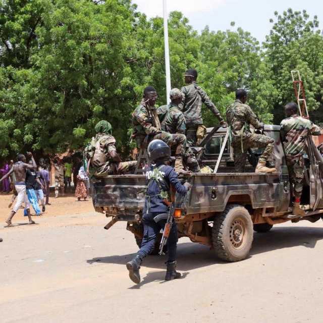 بلينكن: واشنطن توقف بعض برامج المساعدات الخارجية للنيجر