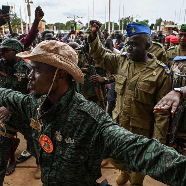 حزب في النيجر يعلن التعبئة العامة..' أنقذوا الرئيس'