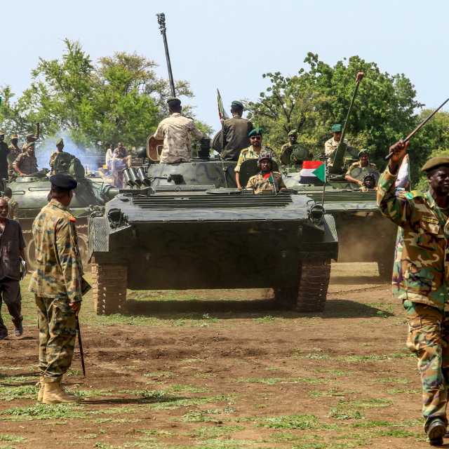 الجيش السوداني يعلن شن هجوم مدفعي كثيف على 'الدعم السريع'