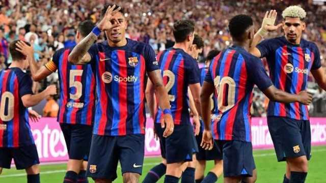 «فيروس فيفا» يثير الرعب في برشلونة.. 7 إصابات قبل الكلاسيكو