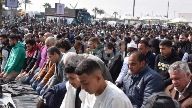 دار الإفتاء: لا يجوز سماع خطبة الجمعة من الراديو