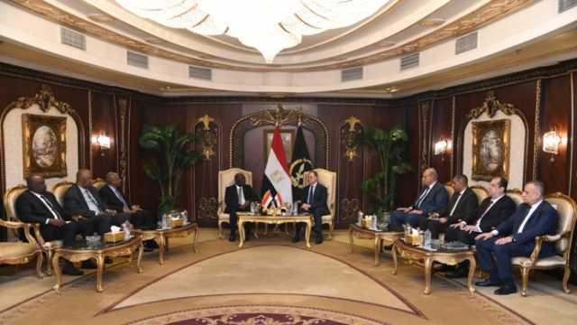 وزير الداخلية يستقبل نظيره السوداني لتبادل الخبرات وبحث التعاون الأمني