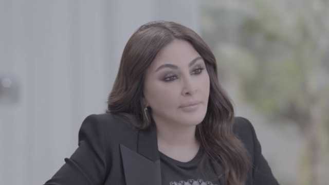 إليسا تؤجل طرح ألبومها الغنائي للمرة الثالثة بسبب الأوضاع في غزة