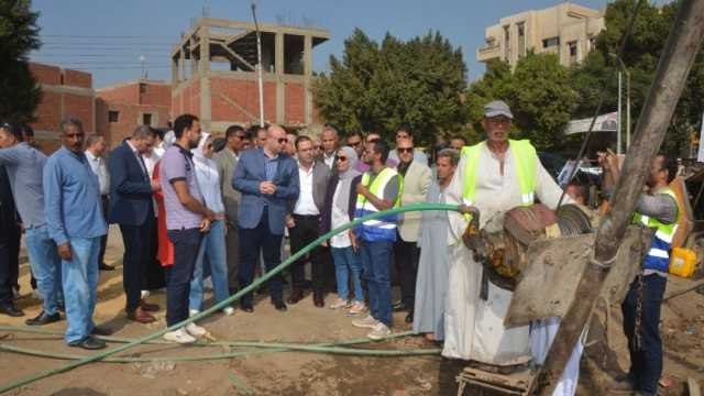 محافظ بني سويف يتابع الموقف التنفيذي لمشروع كوبري أشمنت الجديد