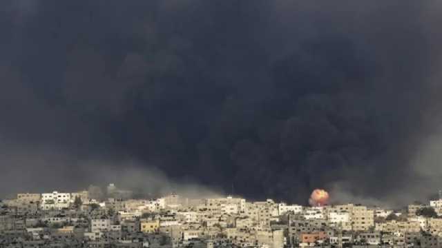 الاحتلال الإسرائيلي يكثف قصف وسط حي الشجاعية في غزة