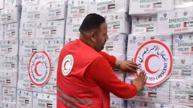 تدريب دفعة جديدة من متطوعي الهلال الأحمر بشمال سيناء لتجهيز المساعدات لغزة
