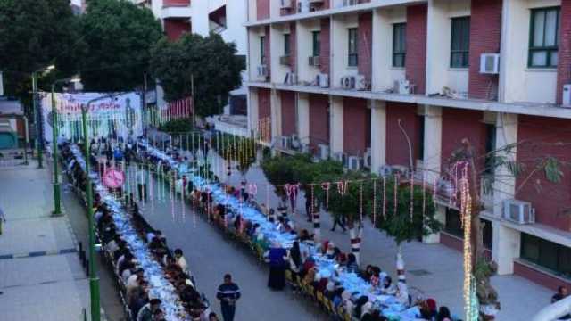 «طلاب من أجل مصر» بجامعة سوهاج تنظم أطول مائدة إفطار رمضانية