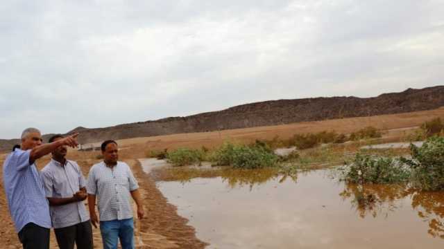 محافظ أسوان: السيطرة على 2 مليون متر مكعب من مياه الأمطار والسيول