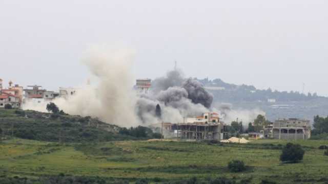 غارة جوية إسرائيلية تستهدف عيترون اللبنانية في قضاء بنت جبيل بصاروخين