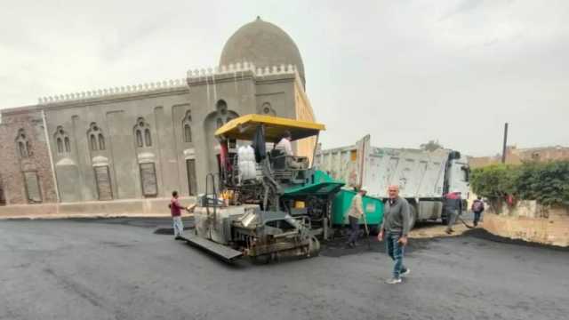 محافظ كفر الشيخ يتابع أعمال رصف محيط مسجد أبو غنام الأثري